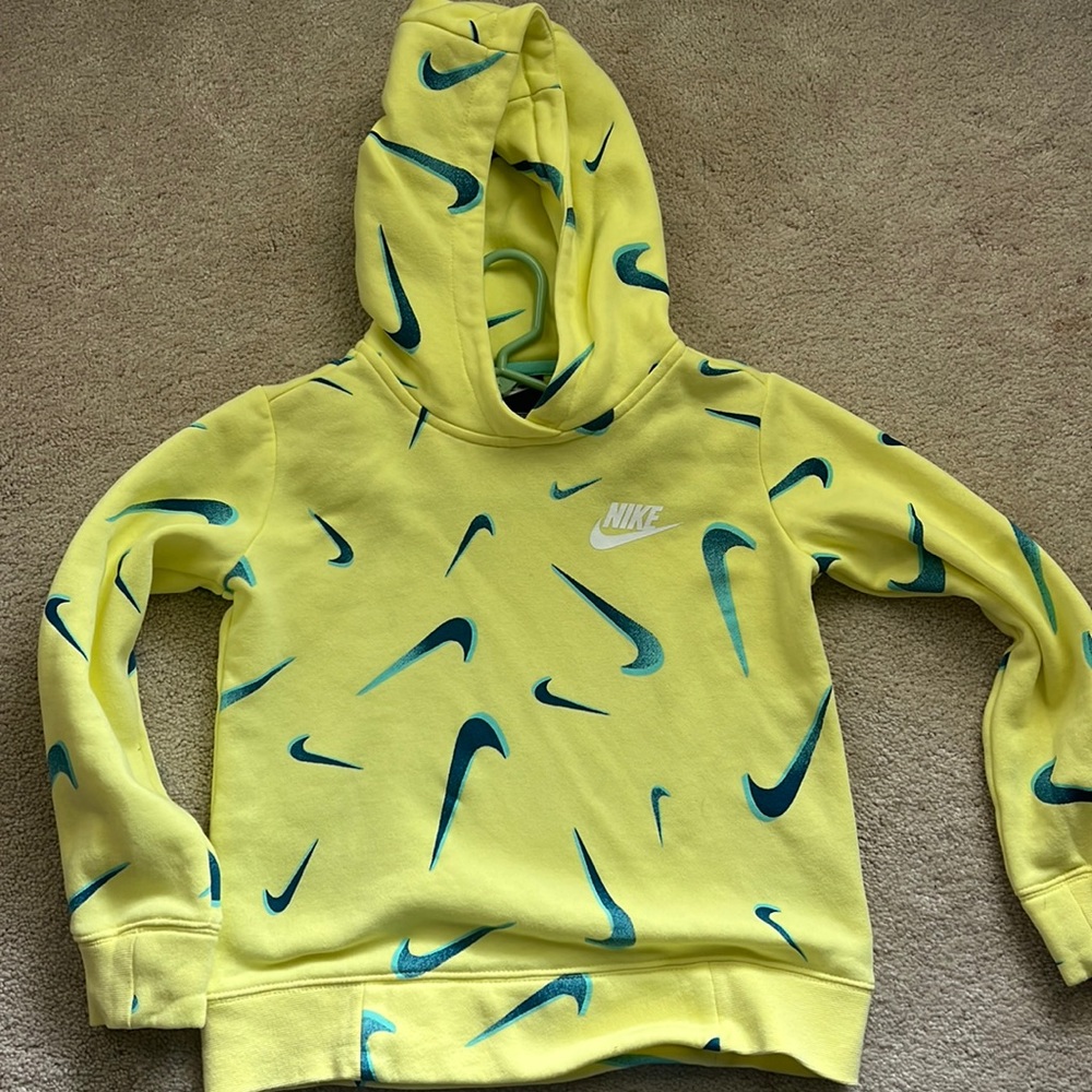 Nike girls hoodie